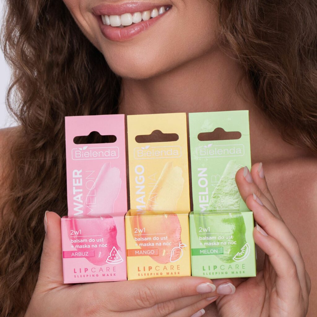 dostępne wersje zapachowe balsamu do ust Bielenda